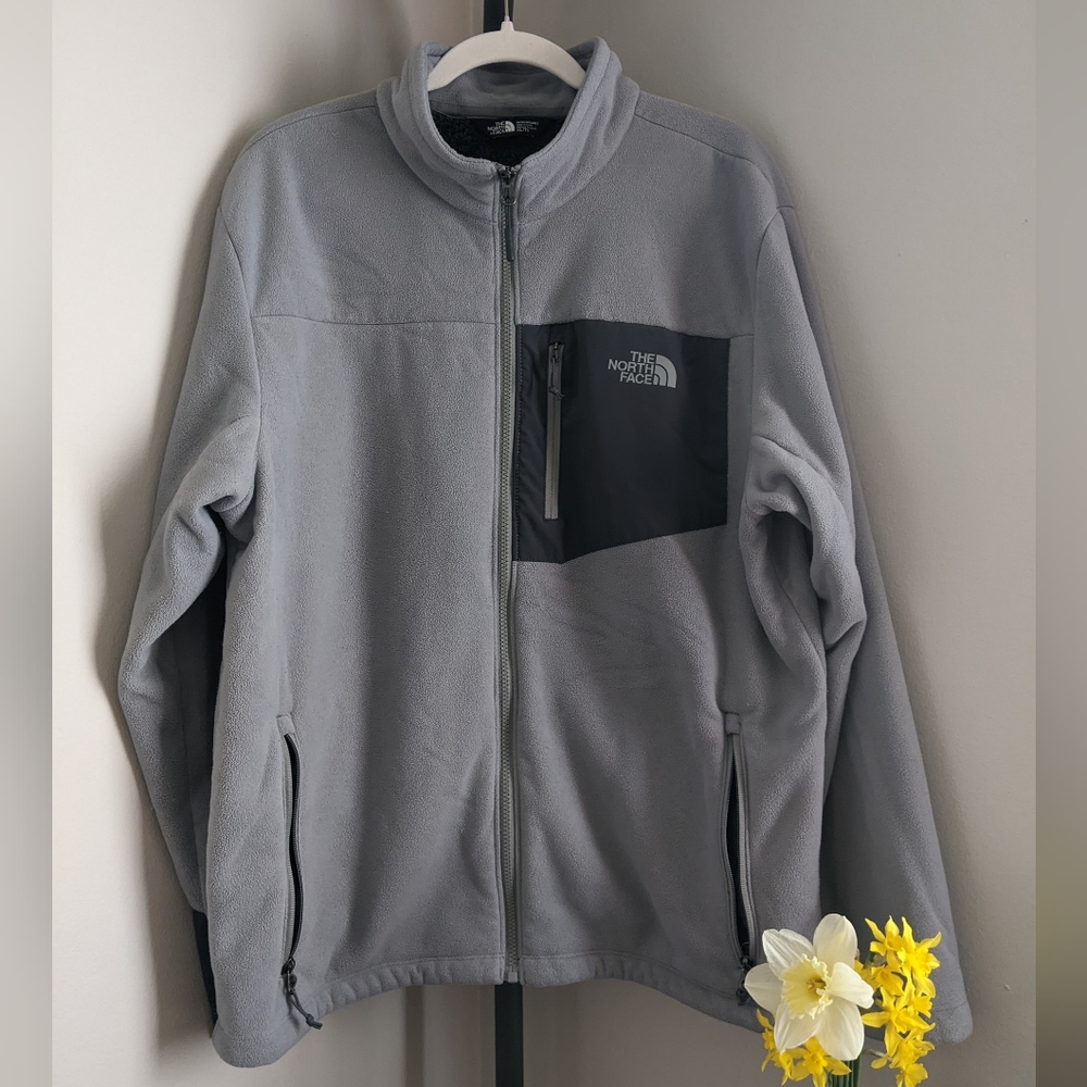 The North Face Sweater Size XL